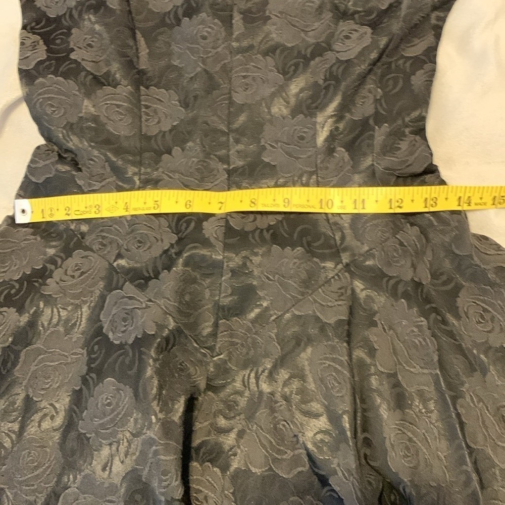 Vintage 1950’s jacquard Black Floral rose Patterned Fabric basque waist small - Picture 6 of 6